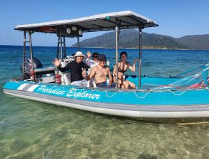 George and Famil from Brisbane at Langford Island